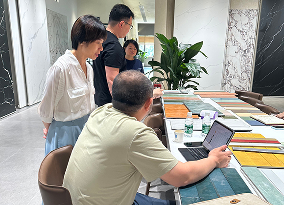 Mongolia Customers Visit WIFi Ceramics