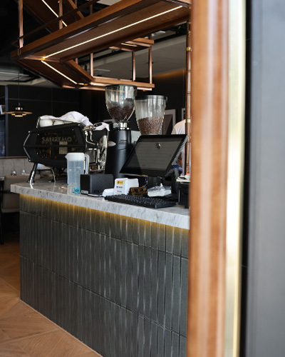 Chain Coffee Shop