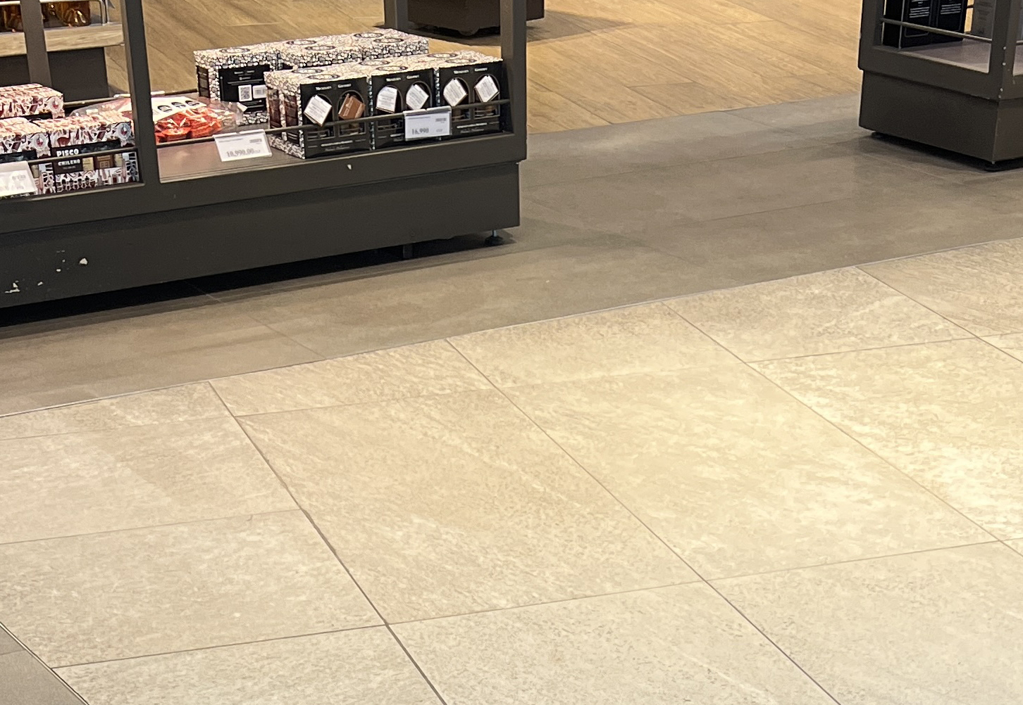 Grey Tile Floor - Oceana (3)