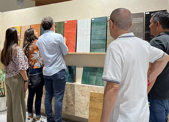 Columbia Customers Visit WIFi Ceramics1