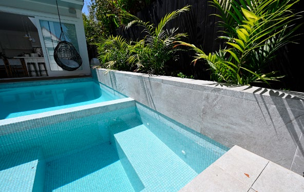 Why 20mm Outdoor Porcelain Tiles Are Ideal for Pool Surroundings