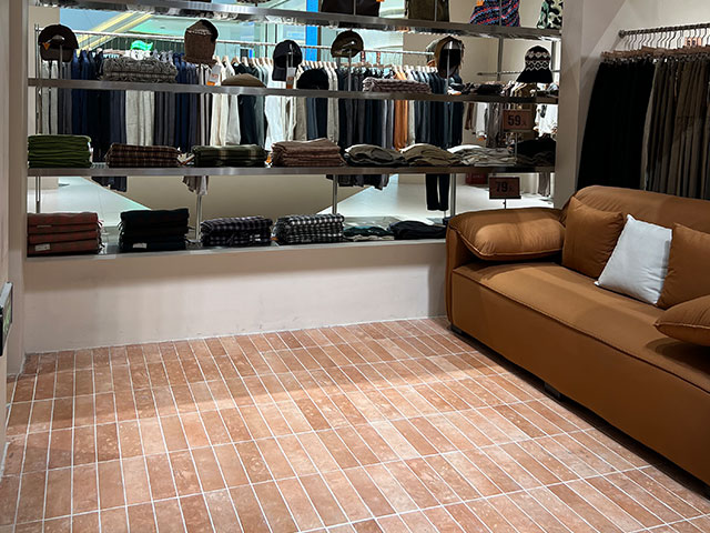 Chain-Clothing-Store-in-Guangzhou