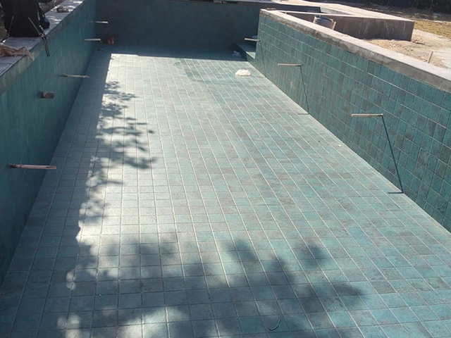 Antique-Blue-Pool-Tile-150&times;150mm(2)