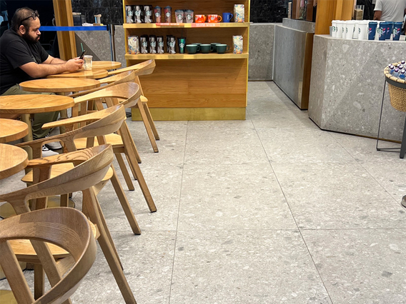 Starbucks at Singapore Airport
