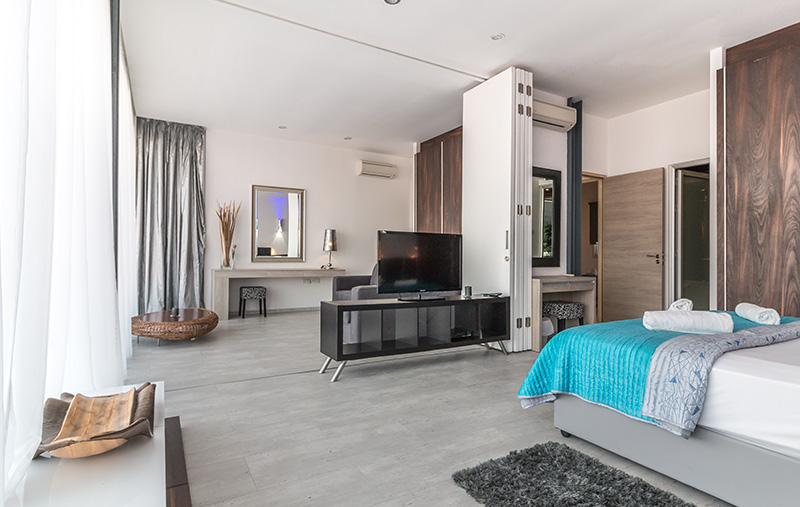 Grey Porcelain Tile Floor